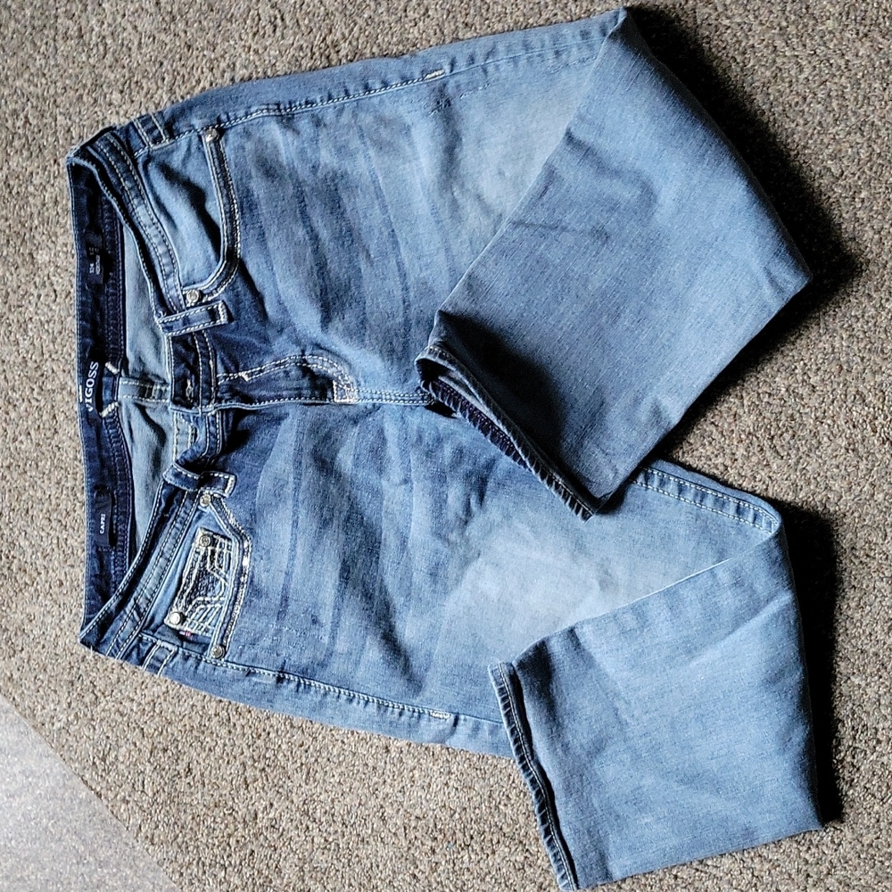 Vigoss Capri Light Distressed Jeans